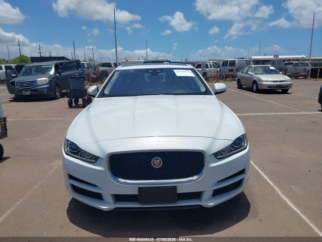 SAJAJ4BV0HA963750 Jaguar Xe 35t Premium
