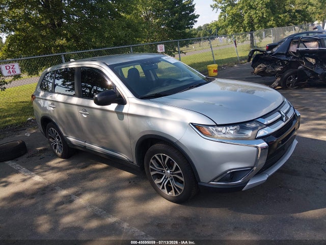 Auction sale of the 2018 Mitsubishi Outlander Es/le/se/sel, vin: JA4AZ3A31JZ070912, lot number: 45595059