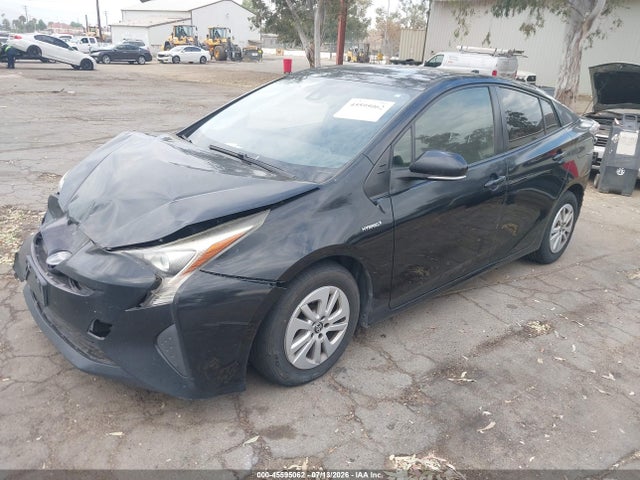 Toyota Prius One 2017 JTDKBRFUXH3057222 Image 2