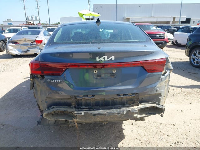 2023 Kia Forte Lxs მანქანა იყიდება აუქციონზე, vin: 3KPF24AD8PE684780, აუქციონის ნომერი: 45595079