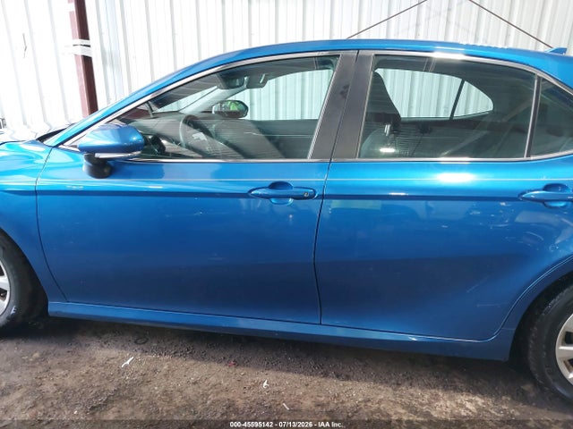 Продаж на аукціоні авто 2020 Toyota Camry Le, vin: 4T1L11AK8LU350064, номер лоту: 45595142