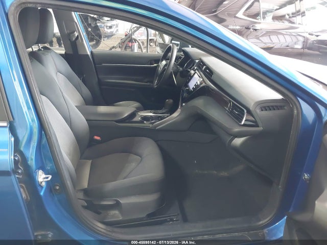 Продаж на аукціоні авто 2020 Toyota Camry Le, vin: 4T1L11AK8LU350064, номер лоту: 45595142