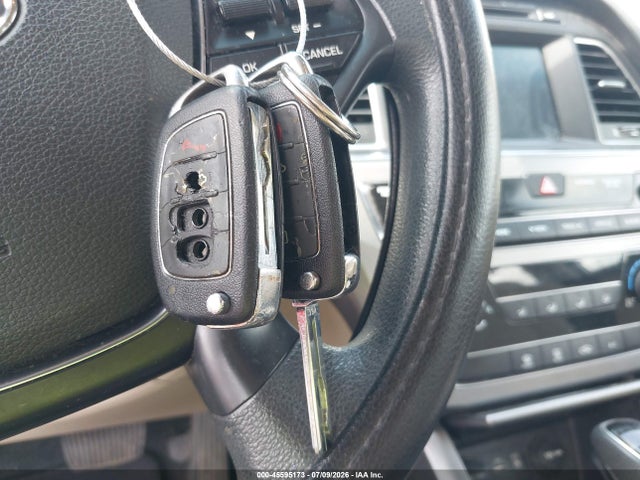 Продажа на аукционе авто 2017 Hyundai Sonata Se, vin: 5NPE24AF0HH540151, номер лота: 45595173