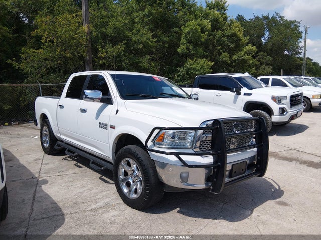 RAM 1500 Laramie 4x4 5'7 Box 2017 1C6RR7NTXHS688797 головне зображення