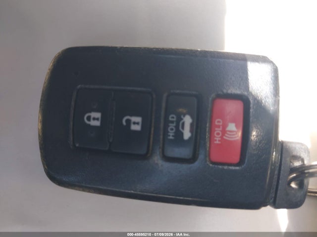 5YFBURHE7HP620461 Toyota Corolla Se Special Edition