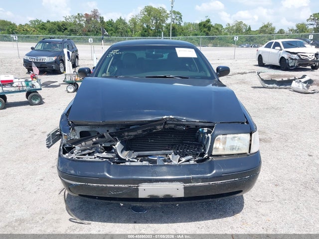 2003 Ford Crown Victoria Lx მანქანა იყიდება აუქციონზე, vin: 2FAFP74W73X153757, აუქციონის ნომერი: 45595303