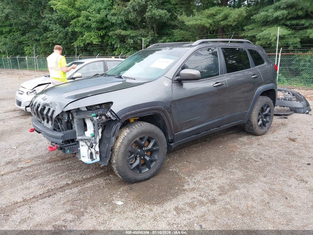 Jeep Cherokee Trailhawk 2015 1C4PJMBS1FW652973 Image 2