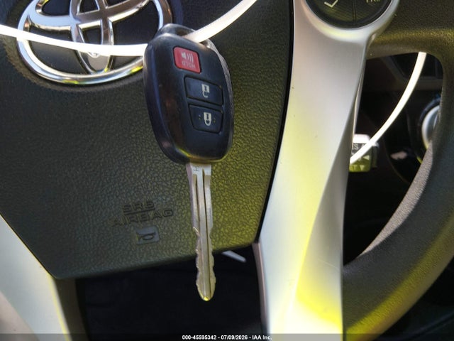 Toyota Prius C Two 2015 JTDKDTB36F1101696 Image 11