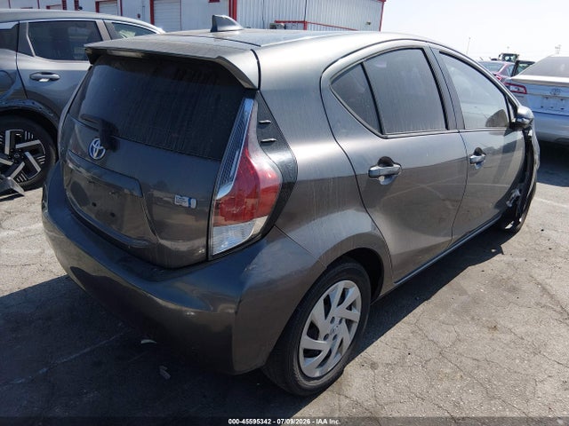 Toyota Prius C Two 2015 JTDKDTB36F1101696 Image 4