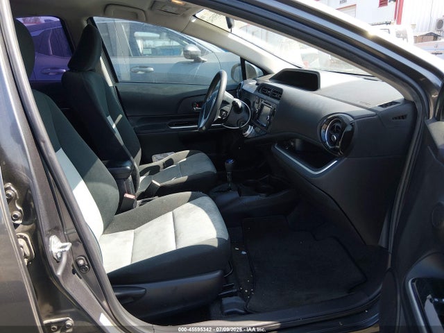 Toyota Prius C Two 2015 JTDKDTB36F1101696 Image 5