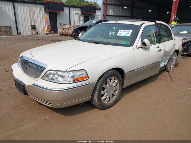 Aukcja sprzedaży 2007 Lincoln Town Car Signature Limited, vin: 1LNHM82V67Y638212, numer aukcji: 45595393