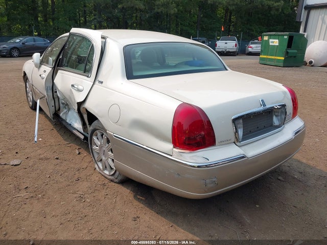 Aukcja sprzedaży 2007 Lincoln Town Car Signature Limited, vin: 1LNHM82V67Y638212, numer aukcji: 45595393
