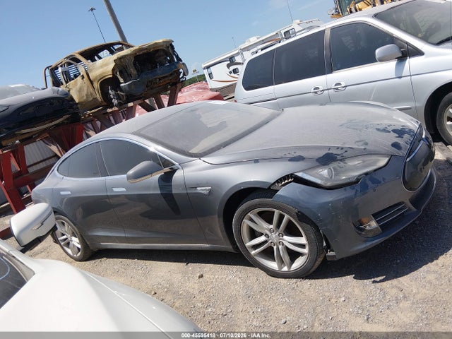 Продажа на аукционе авто 2014 Tesla Model S P85, vin: 5YJSA1H14EFP35789, номер лота: 45595418