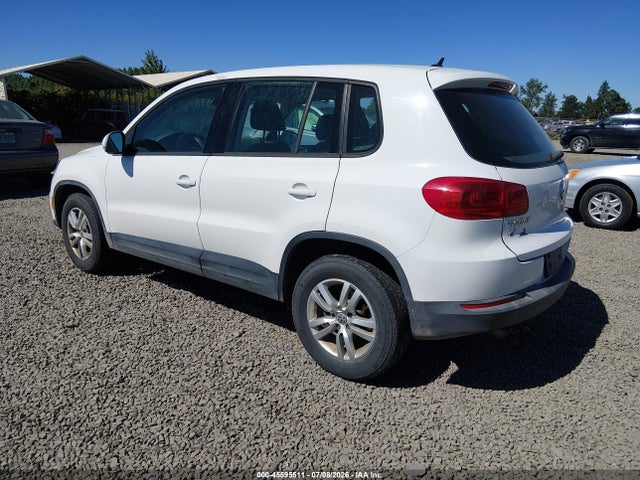 2013 Volkswagen Tiguan S მანქანა იყიდება აუქციონზე, vin: WVGBV3AX3DW571455, აუქციონის ნომერი: 45595511