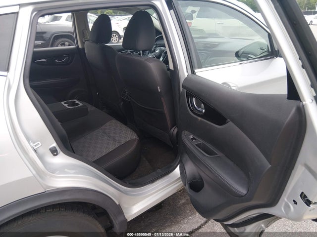 45595549 :رقم المزاد ، JN1BJ1CPXHW005142 vin ، 2017 Nissan Rogue Sport Sv مزاد بيع