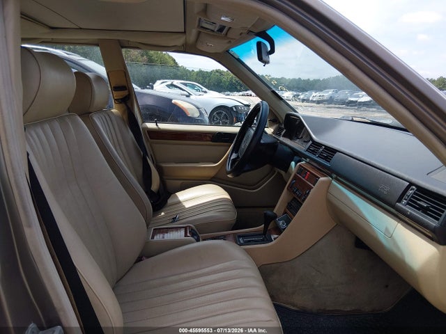 45595553 :رقم المزاد ، WDBEB28E3NB638815 vin ، 1992 Mercedes-benz 300 D مزاد بيع