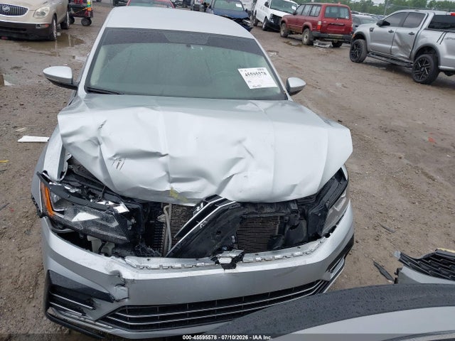 45595578 :رقم المزاد ، 1VWAA7A33JC027855 vin ، 2018 Volkswagen Passat 2.0t R-line/2.0t S مزاد بيع