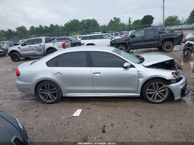 45595578 :رقم المزاد ، 1VWAA7A33JC027855 vin ، 2018 Volkswagen Passat 2.0t R-line/2.0t S مزاد بيع