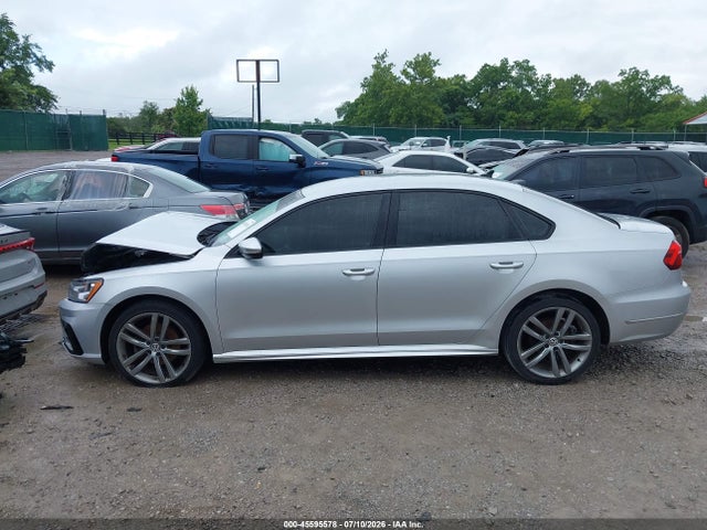 45595578 :رقم المزاد ، 1VWAA7A33JC027855 vin ، 2018 Volkswagen Passat 2.0t R-line/2.0t S مزاد بيع