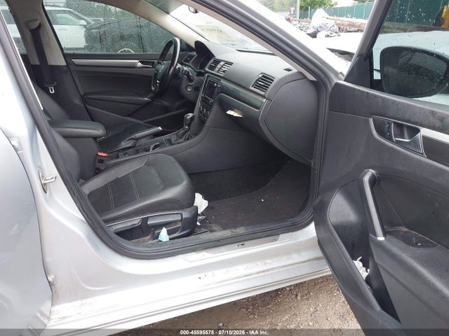 45595578 :رقم المزاد ، 1VWAA7A33JC027855 vin ، 2018 Volkswagen Passat 2.0t R-line/2.0t S مزاد بيع