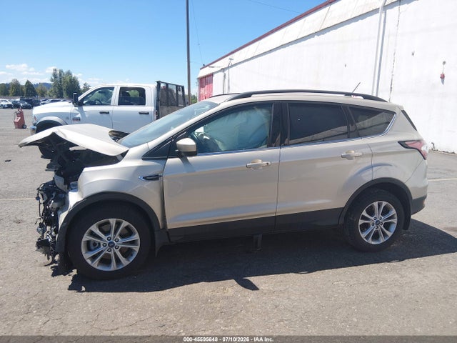 1FMCU9HD6JUB14815 Ford ESCAPE SEL
