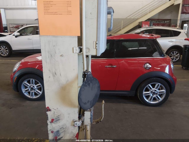 Продаж на аукціоні авто 2013 Mini Hardtop Cooper S, vin: WMWSV3C5XDT476499, номер лоту: 45595788