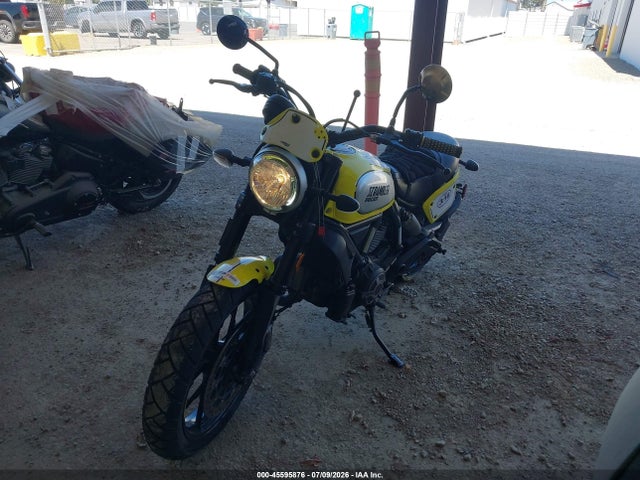 Ducati Scrambler 800 2016 ZDM15ANM2GB014296 Image 2