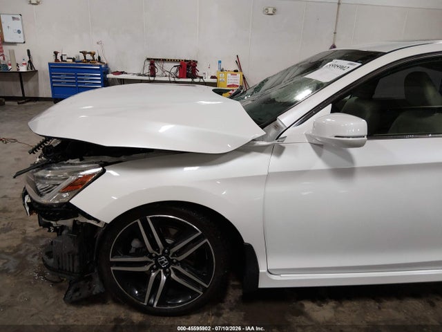 2017 Honda Accord Touring V6 მანქანა იყიდება აუქციონზე, vin: 1HGCR3F90HA012683, აუქციონის ნომერი: 45595902