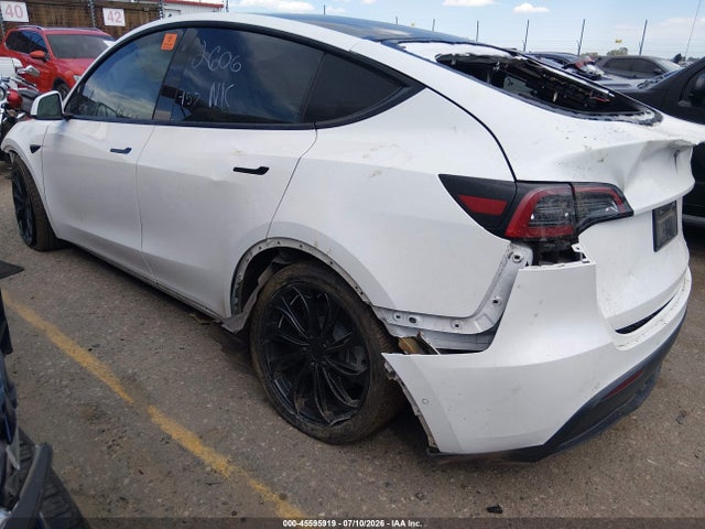 Продаж на аукціоні авто 2022 Tesla Model Y Long Range Dual Motor All-wheel Drive, vin: 7SAYGDEE2NF331801, номер лоту: 45595919