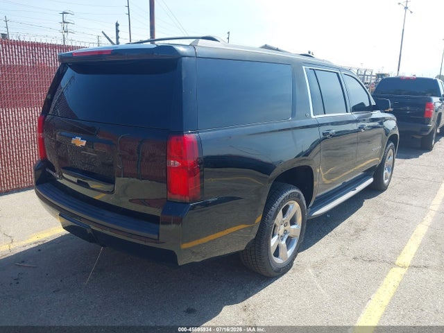 Chevrolet Suburban Lt 2017 1GNSCHKC3HR238896 Image 4