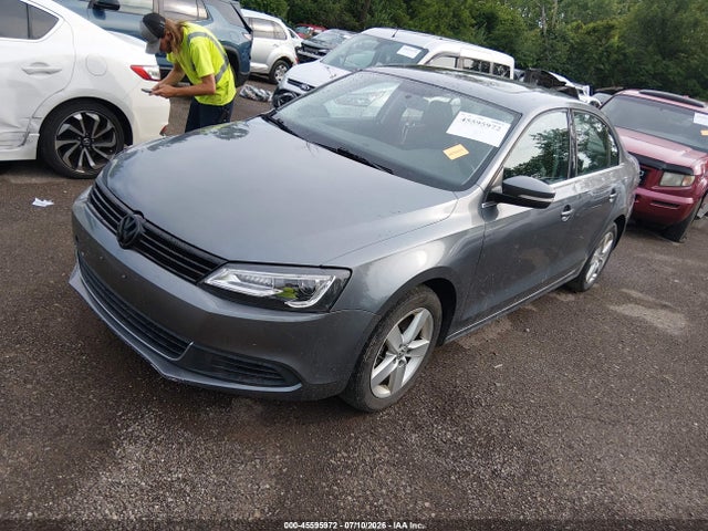 2013 Volkswagen Jetta 2.0l Tdi მანქანა იყიდება აუქციონზე, vin: 3VW3L7AJ9DM443638, აუქციონის ნომერი: 45595972