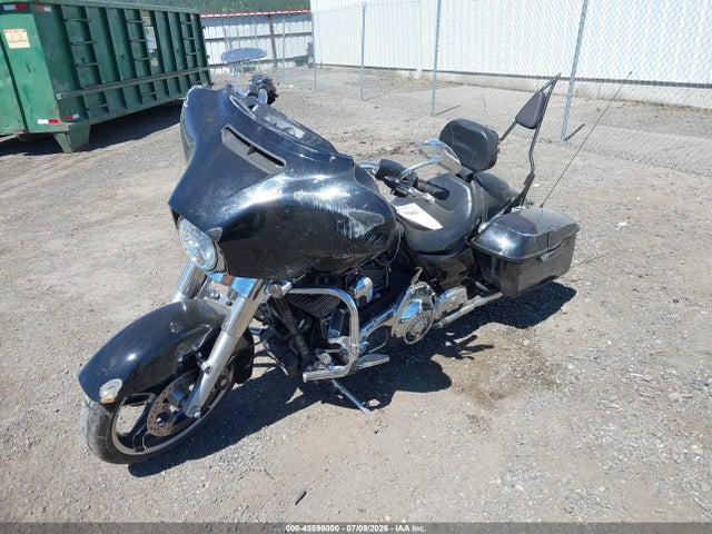 Harley-Davidson Flhx Street Glide 2016 1HD1KBM17GB685799 Image 2