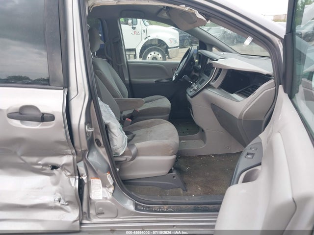 Продаж на аукціоні авто 2015 Toyota Sienna L 7 Passenger, vin: 5TDZK3DC8FS687550, номер лоту: 45596002