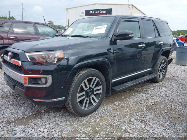 Toyota 4RUNNER SR5 2018 JTEBU5JR9J5586141 Image 2
