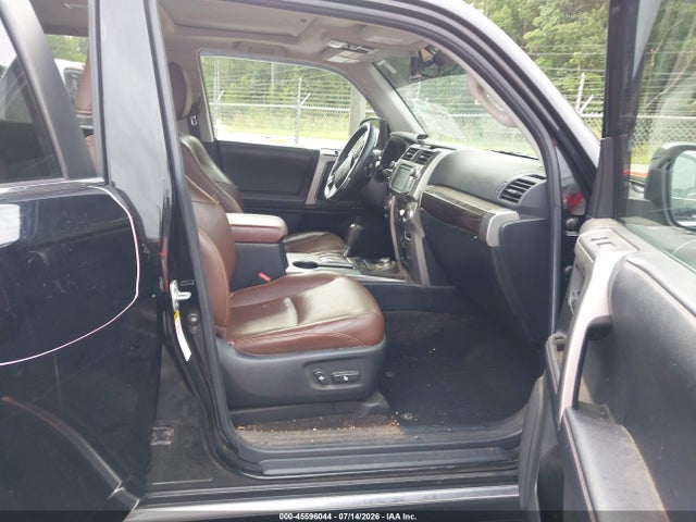 Toyota 4RUNNER SR5 2018 JTEBU5JR9J5586141 Image 5