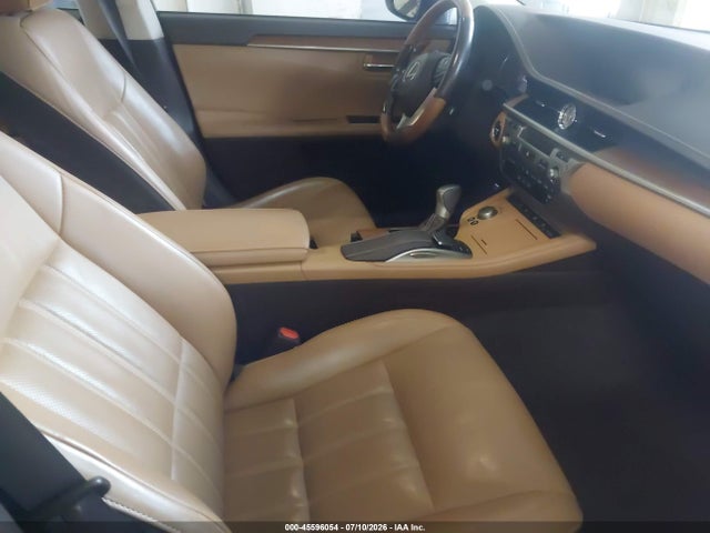 45596054 :رقم المزاد ، JTHBW1GG4H2144214 vin ، 2017 Lexus Es 300h مزاد بيع
