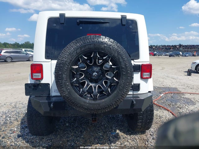 1C4BJWEG8GL235317 Jeep Wrangler Unlimited Sahara