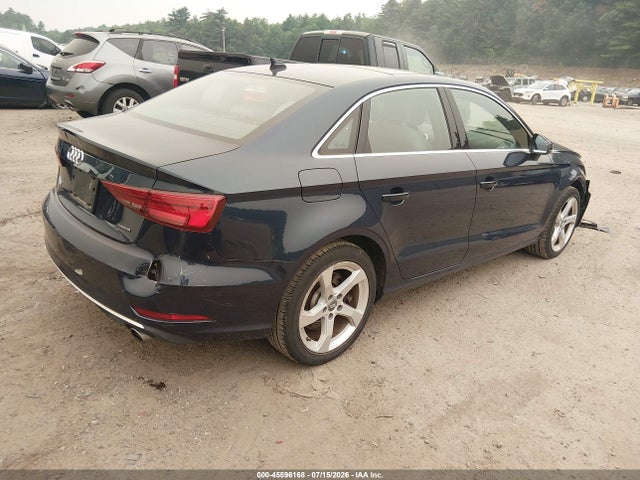 WAUBEGFF2KA117247 Audi A3 45 Premium