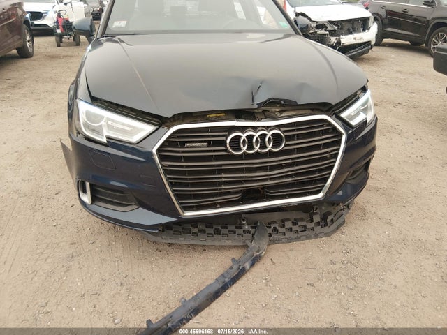 WAUBEGFF2KA117247 Audi A3 45 Premium