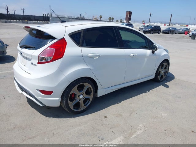 Ford FIESTA ST 2014 3FADP4GX6EM163625 Image 4