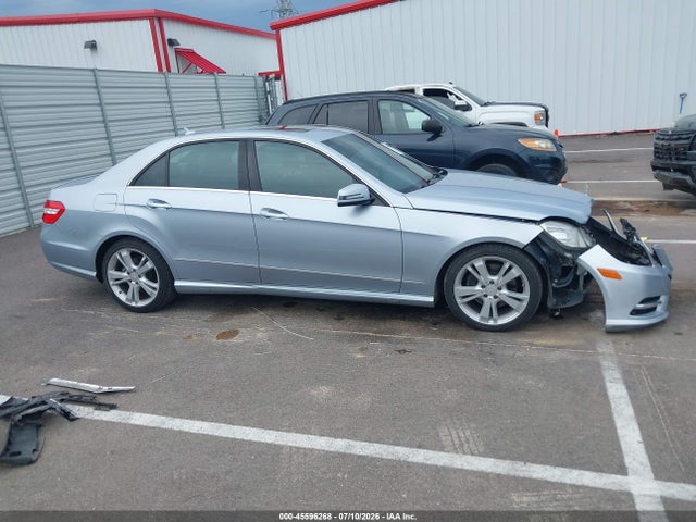 2013 Mercedes-benz E 350 მანქანა იყიდება აუქციონზე, vin: WDDHF5KB6DA661597, აუქციონის ნომერი: 45596268