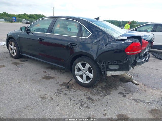 Volkswagen PASSAT S 2015 1VWAT7A35FC117395 Image 3