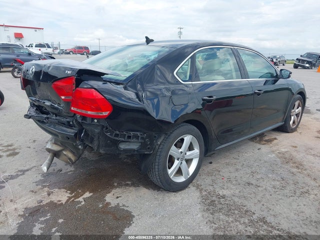 Volkswagen PASSAT S 2015 1VWAT7A35FC117395 Image 4