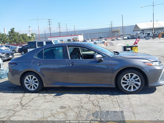 4T1R11AK6RU881704 Toyota CAMRY LE