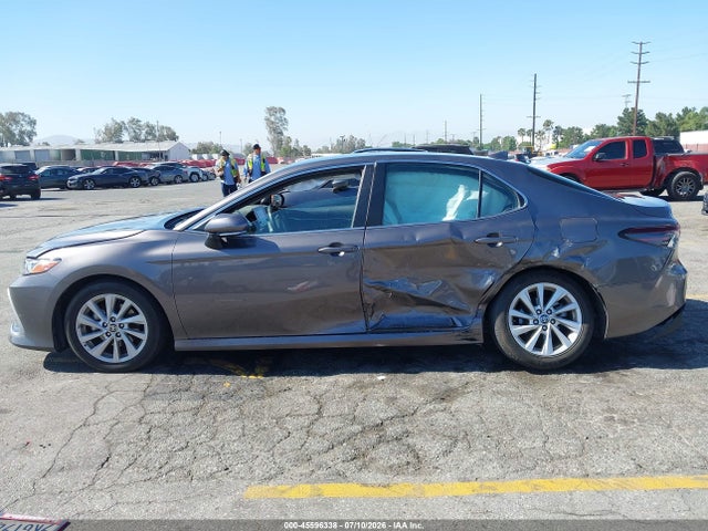 4T1R11AK6RU881704 Toyota CAMRY LE