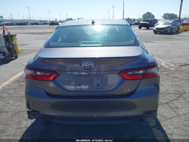 4T1R11AK6RU881704 Toyota CAMRY LE