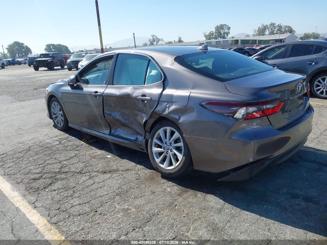 4T1R11AK6RU881704 Toyota CAMRY LE