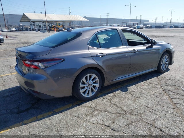 4T1R11AK6RU881704 Toyota CAMRY LE