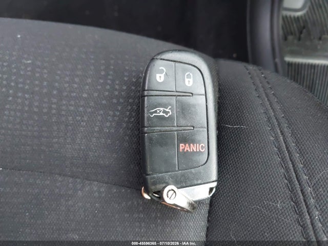 45596365 :رقم المزاد ، 1C3CCCAB2FN633413 vin ، 2015 Chrysler 200 Limited مزاد بيع