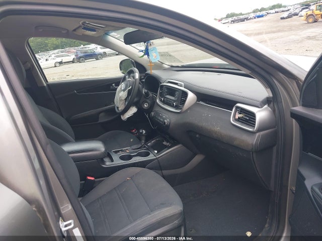 2016 Kia Sorento 2.4l L მანქანა იყიდება აუქციონზე, vin: 5XYPG4A31GG147247, აუქციონის ნომერი: 45596380